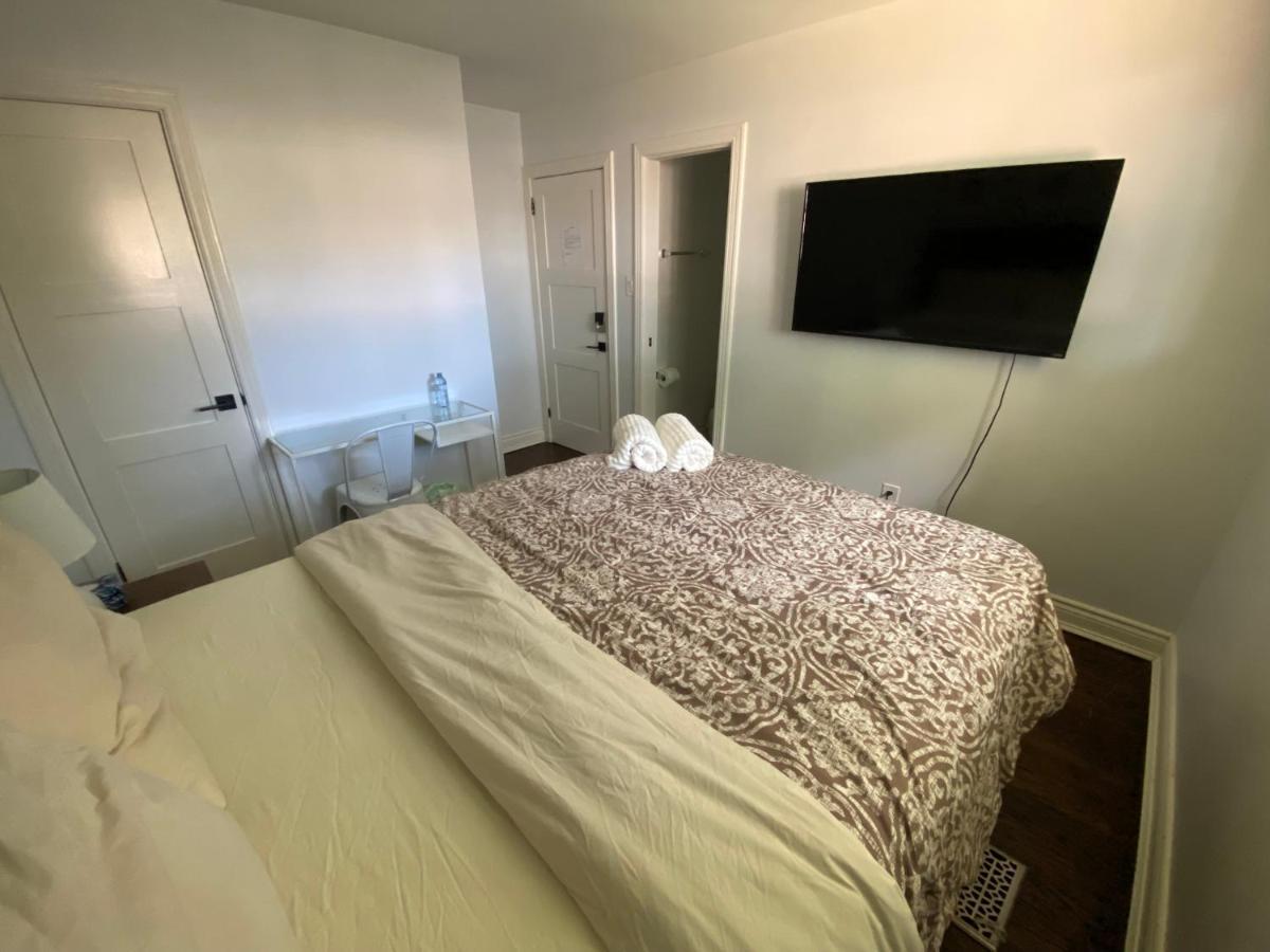 Yonge And Finch Subway !P Cozy & Quiet Private Bdr With Private Bathroom Toronto Ngoại thất bức ảnh