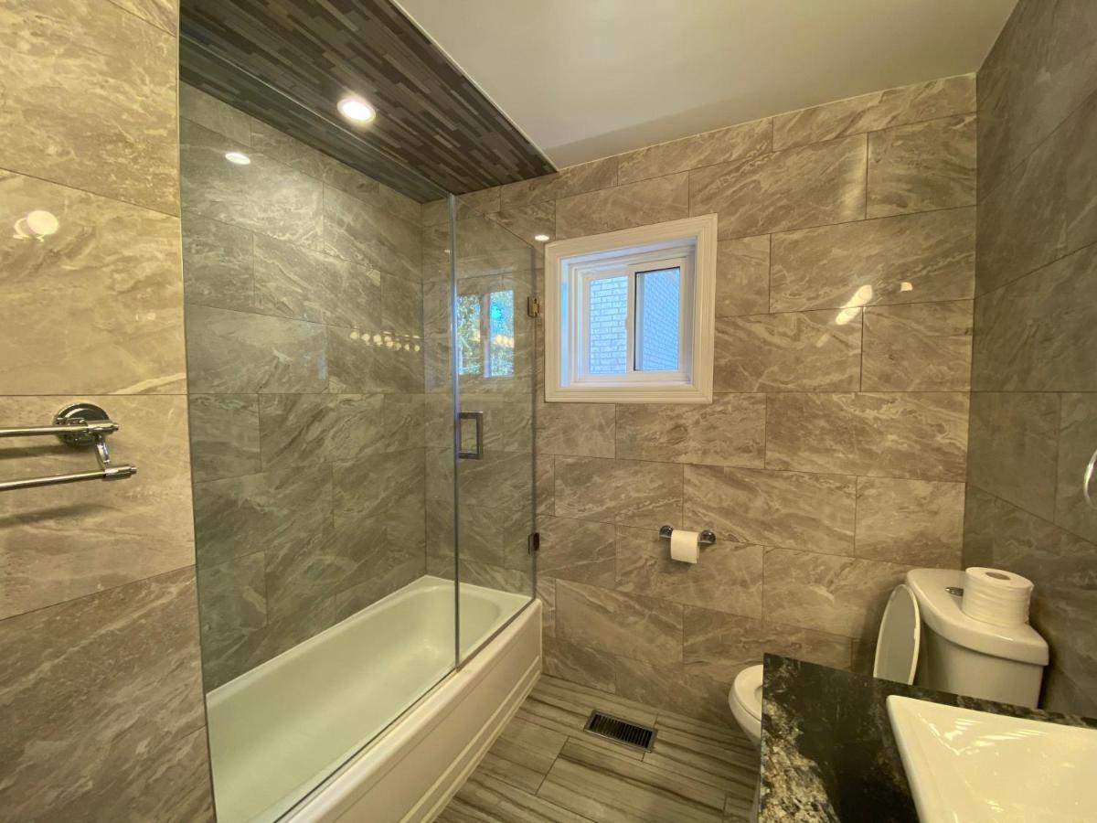 Yonge And Finch Subway !P Cozy & Quiet Private Bdr With Private Bathroom Toronto Ngoại thất bức ảnh